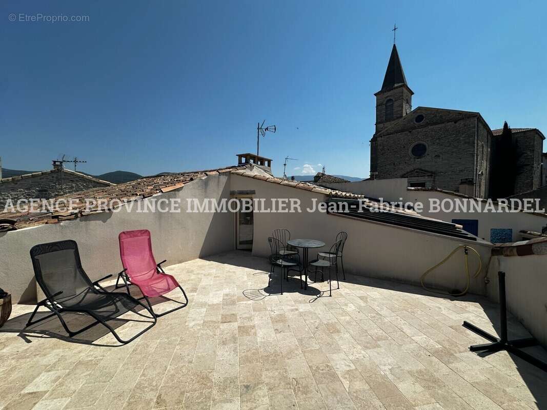Maison 135 m² à Taulignan  - photo 17