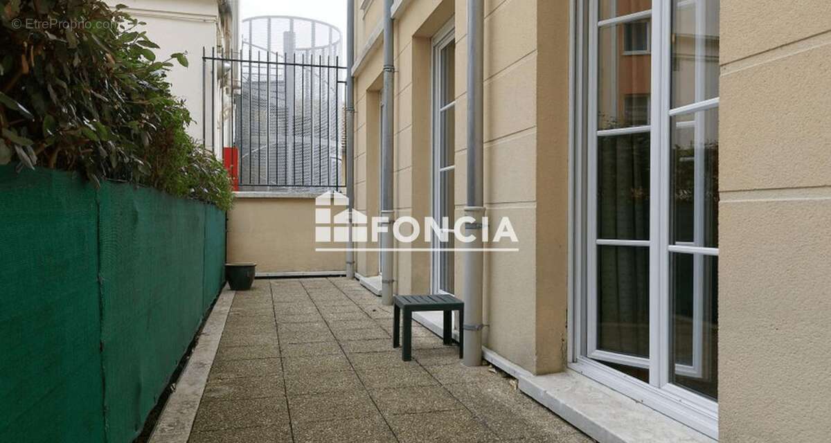 Appartement à CORBEIL-ESSONNES