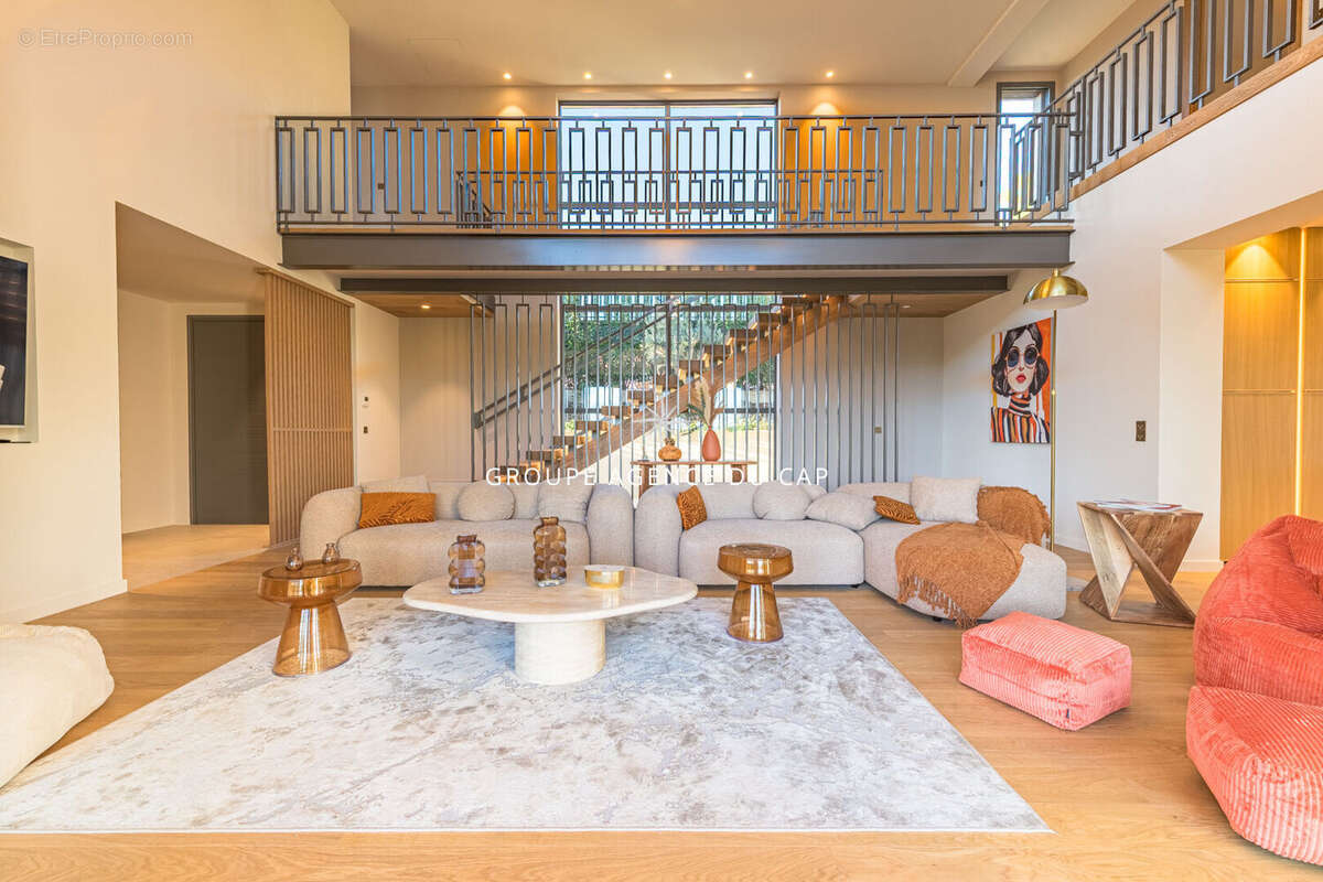 Maison à SAINT-RAPHAEL