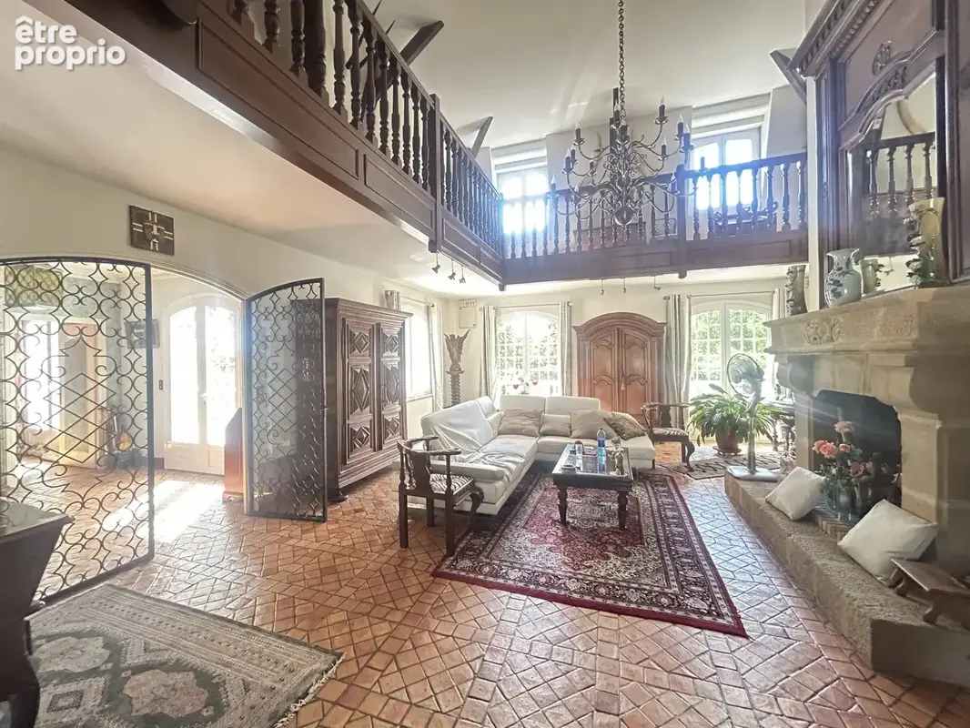 Maison 7 pièces 250 m² à vendre à Estivareilles (03190) - photo 7