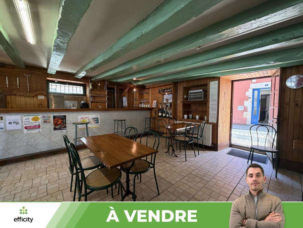 Appartement 15 pièces 310 m² à vendre à Usson-Du-Poitou (86350) - photo 3
