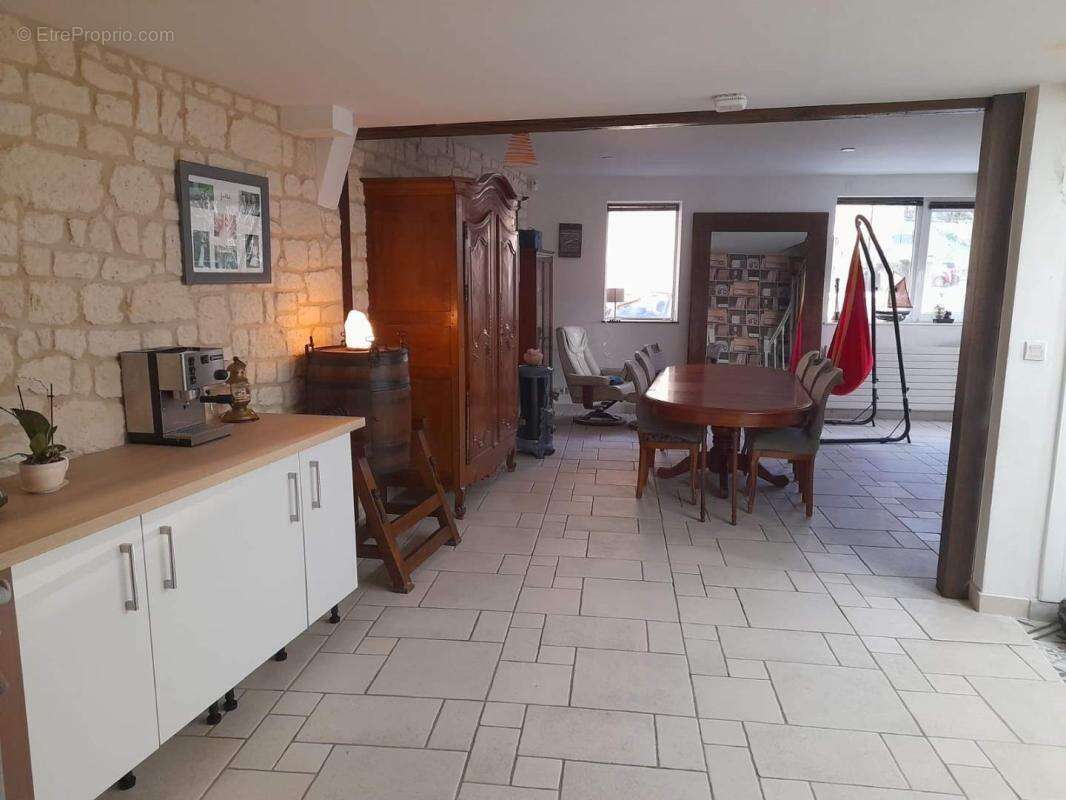 Appartement à FOUGERES