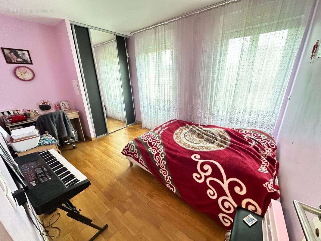 Maison à NEUILLY-PLAISANCE