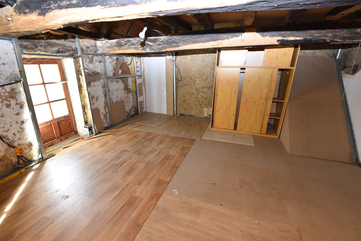 Maison à SAINT-MEEN-LE-GRAND