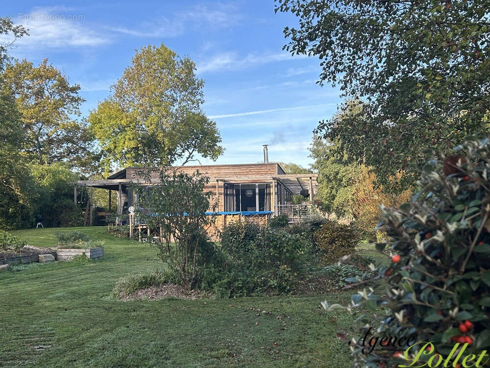Maison à AUBIGNY-SUR-NERE