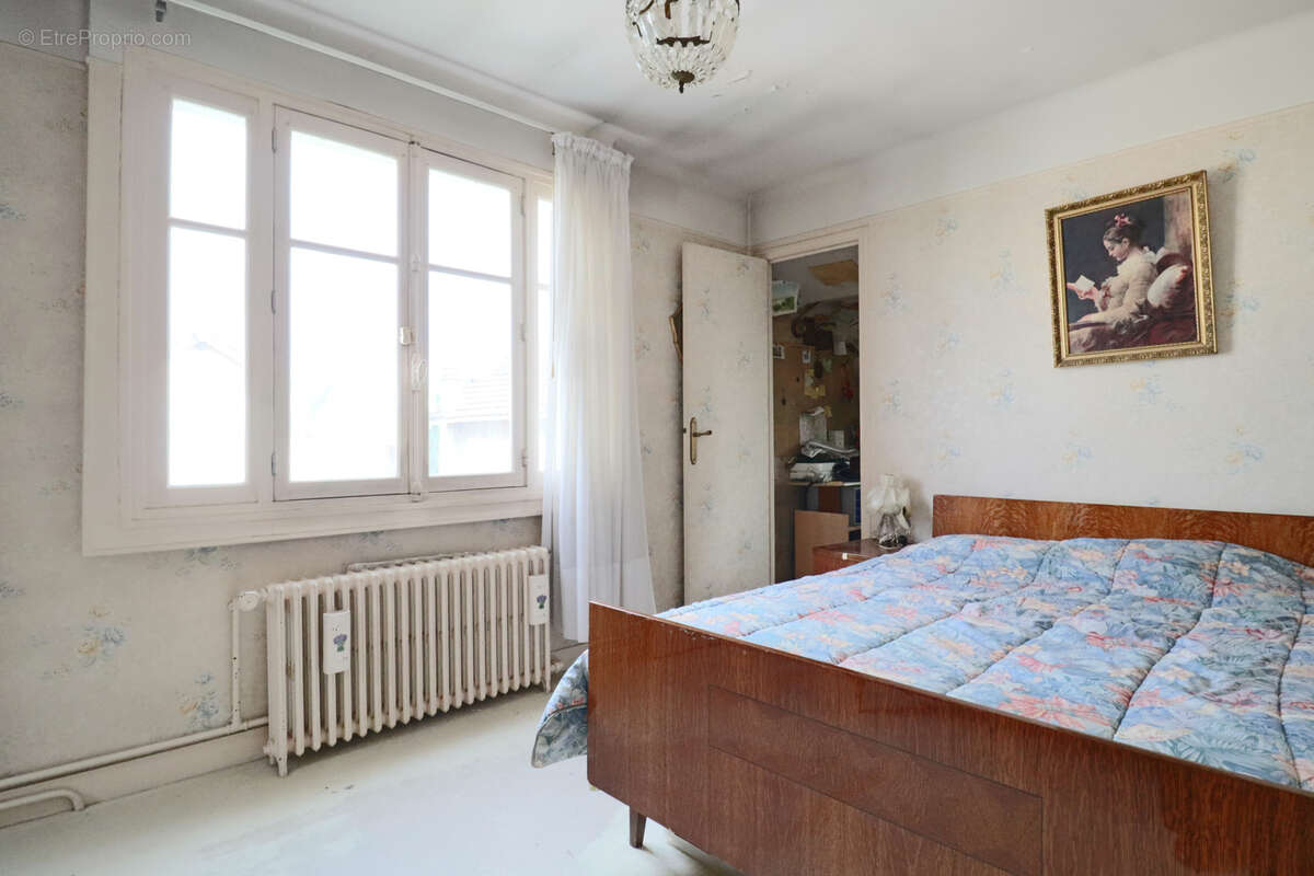 Maison à LES PAVILLONS-SOUS-BOIS