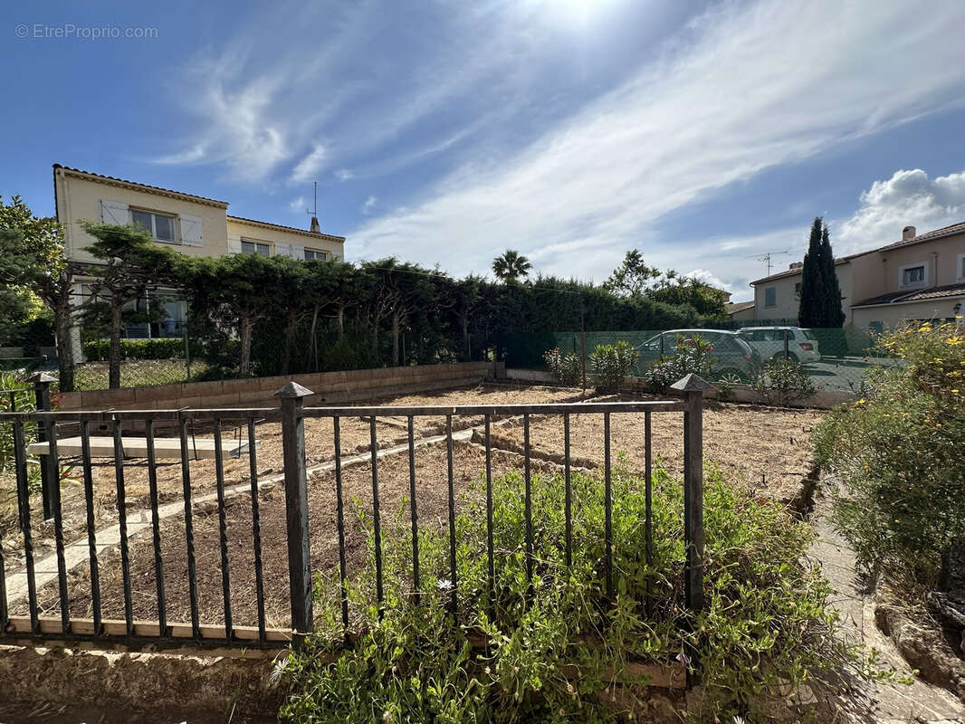 Maison à PUGET-SUR-ARGENS