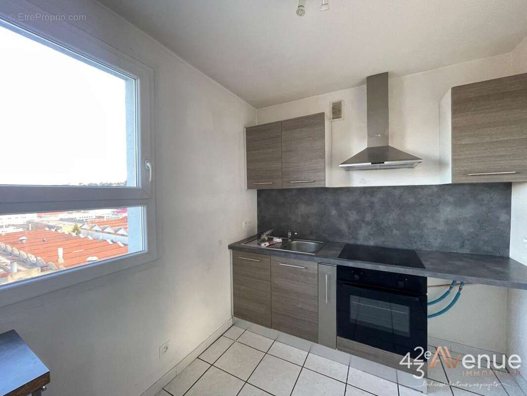 Appartement à SAINT-ETIENNE