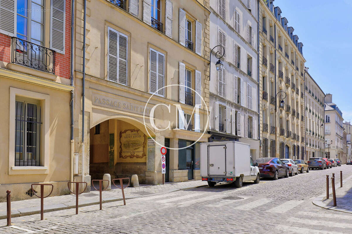 Appartement à VERSAILLES