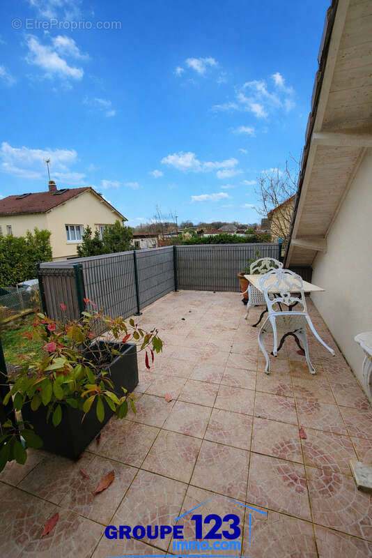 Maison à BONNARD