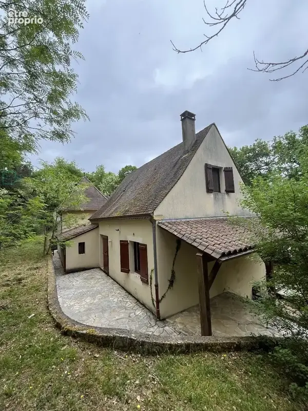 Maison 6 pièces 140 m² · à Saint-Leon-sur-Vezere · 140 m² · 449 925 €