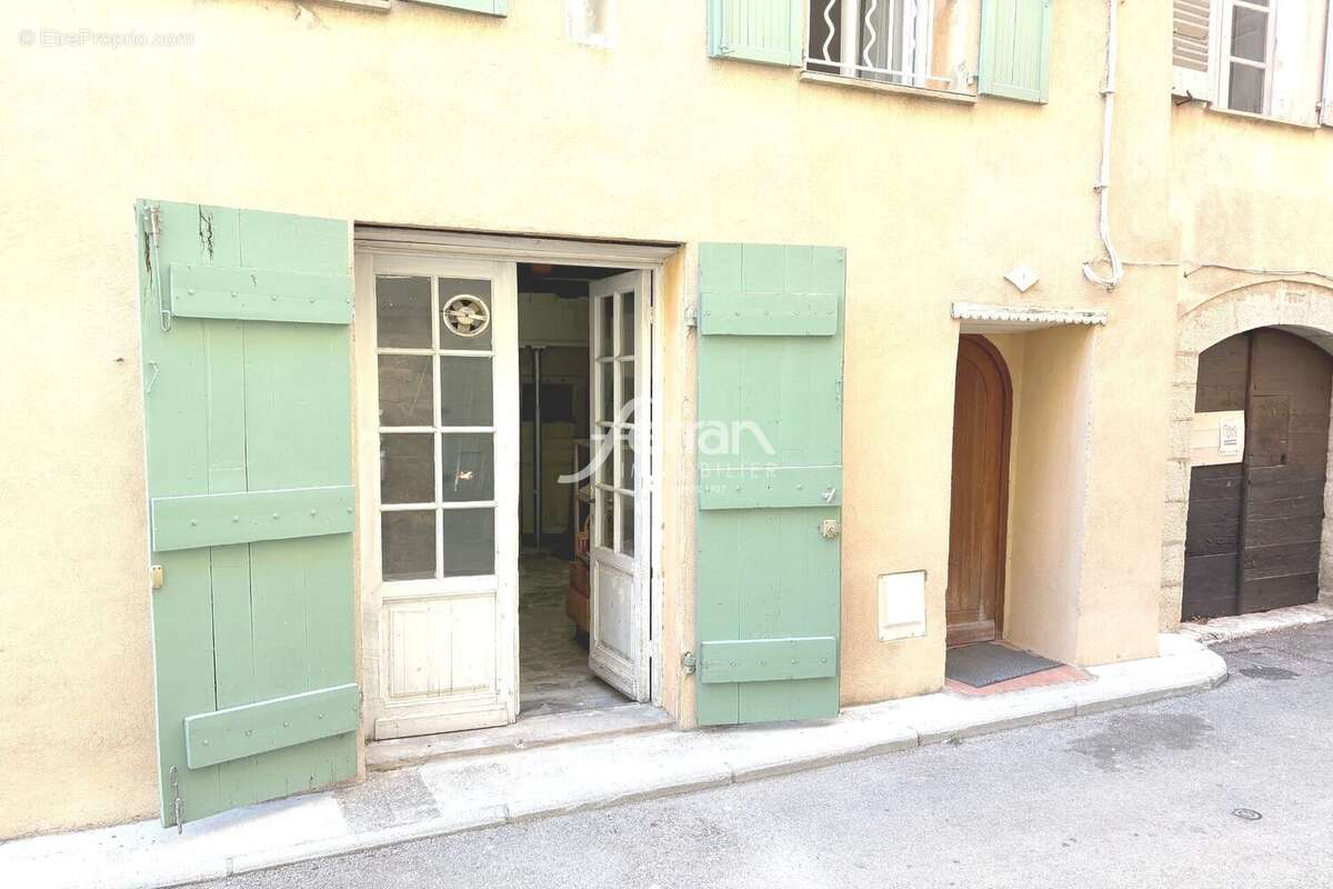 Appartement à CLAVIERS