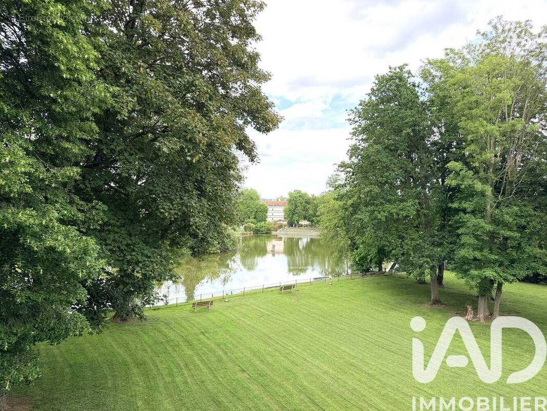 Photo 1 - Appartement à SAINT-GRATIEN