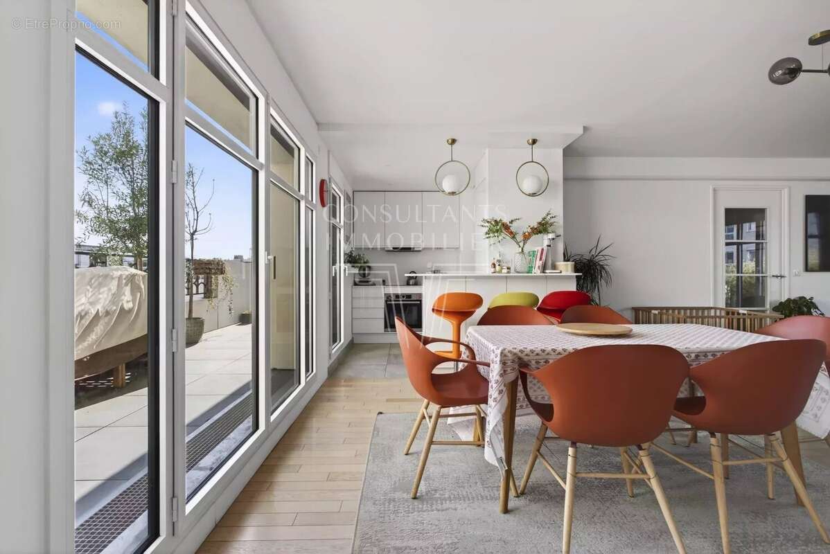 Appartement à LEVALLOIS-PERRET