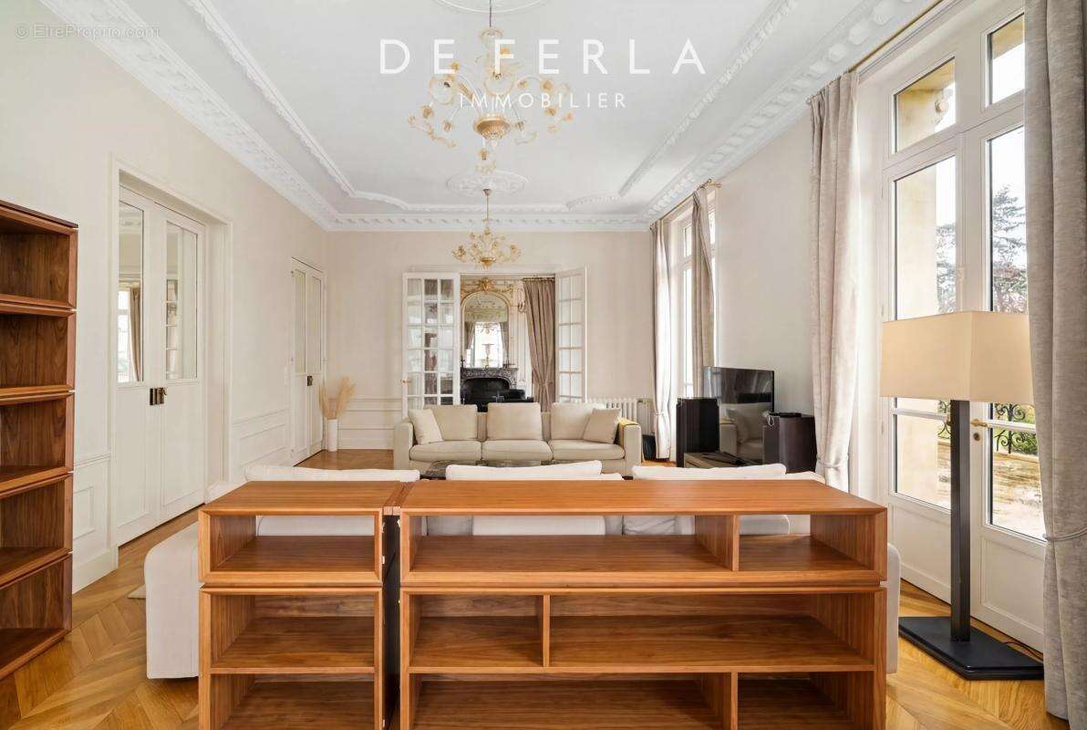 Maison à LE VESINET