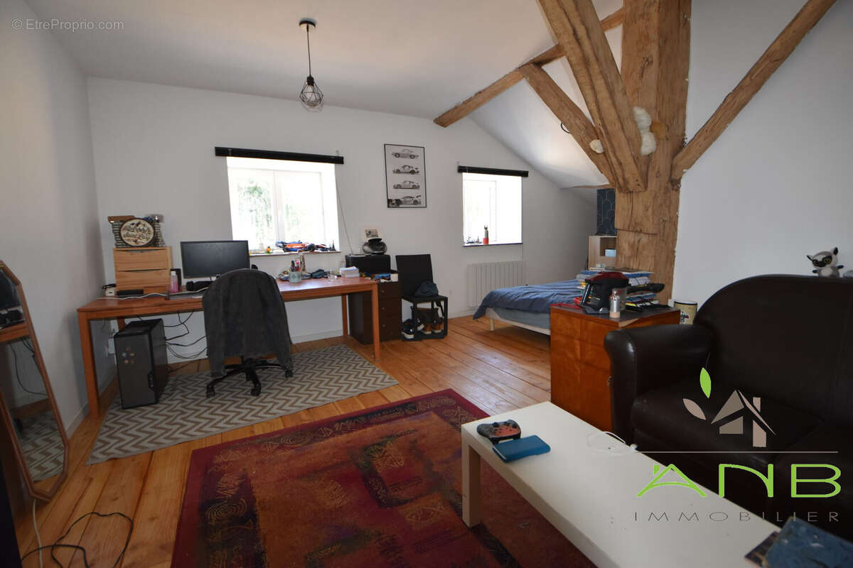 Maison 200 m² à Grassac  - photo 9
