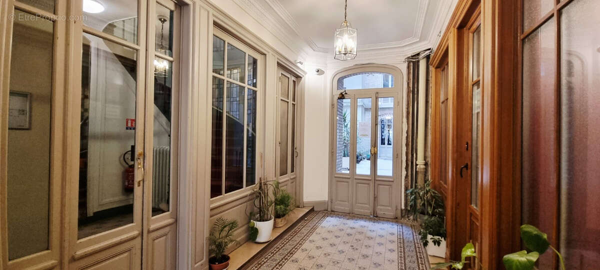 Appartement à PARIS-11E