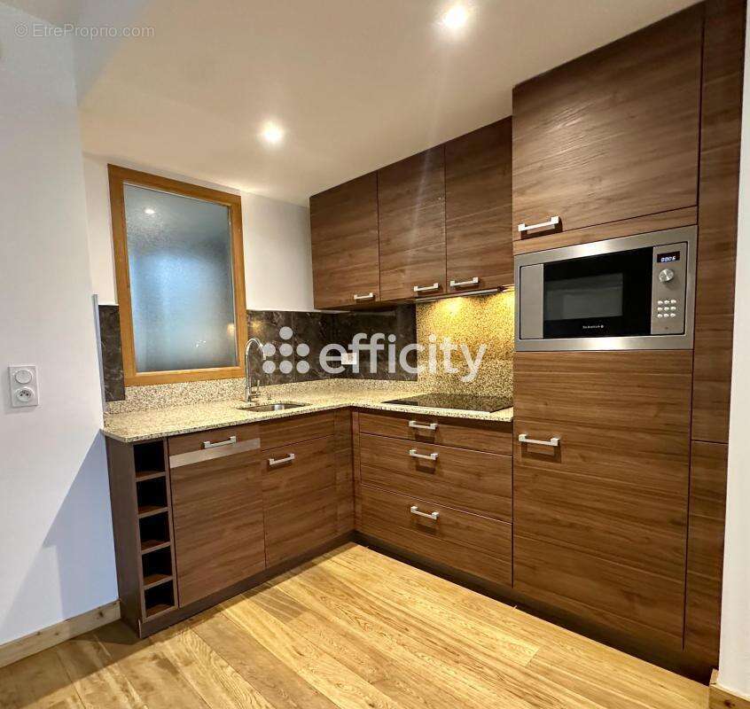 Appartement à SAINT-ETIENNE-DE-TINEE