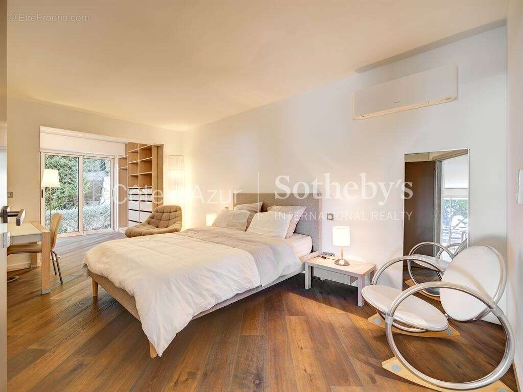 Appartement à LE CANNET