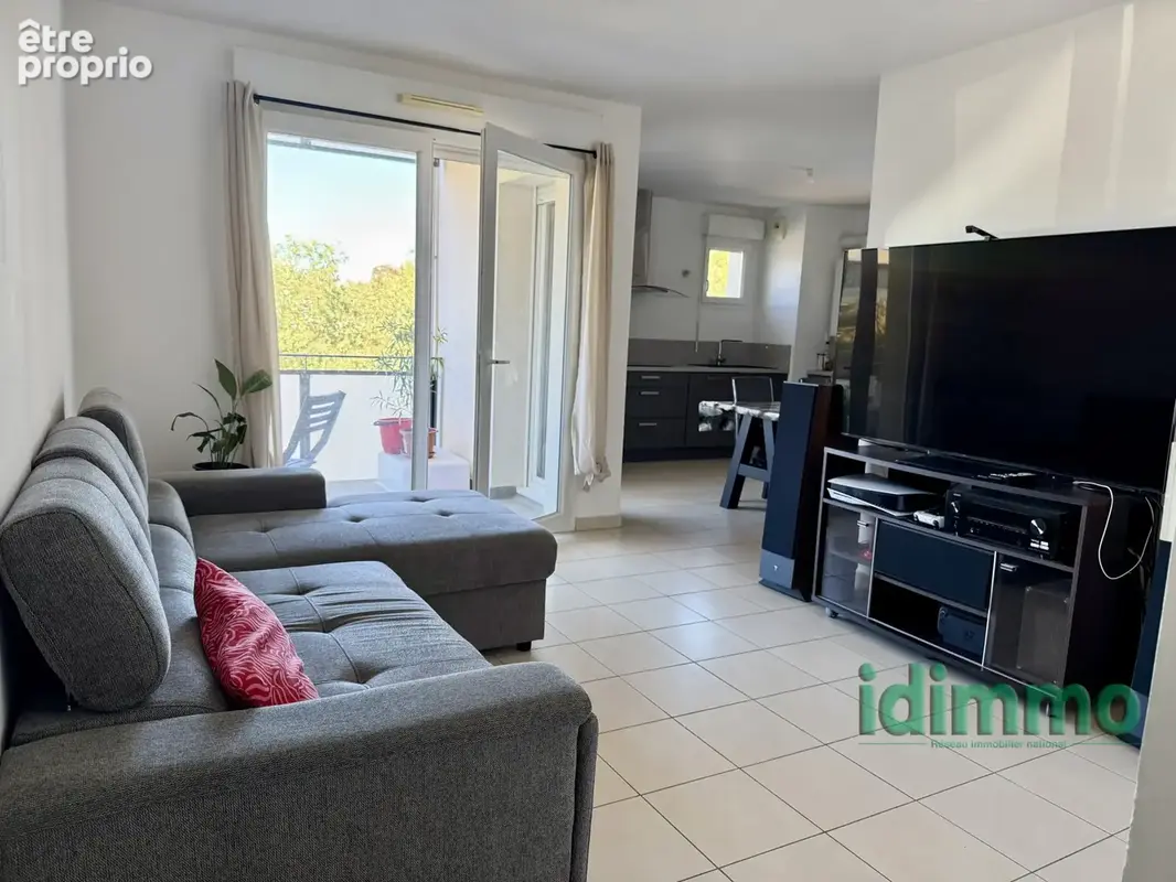 T4 de 74,92 avec Terrasse à MIONS Parking fermée - photo 5