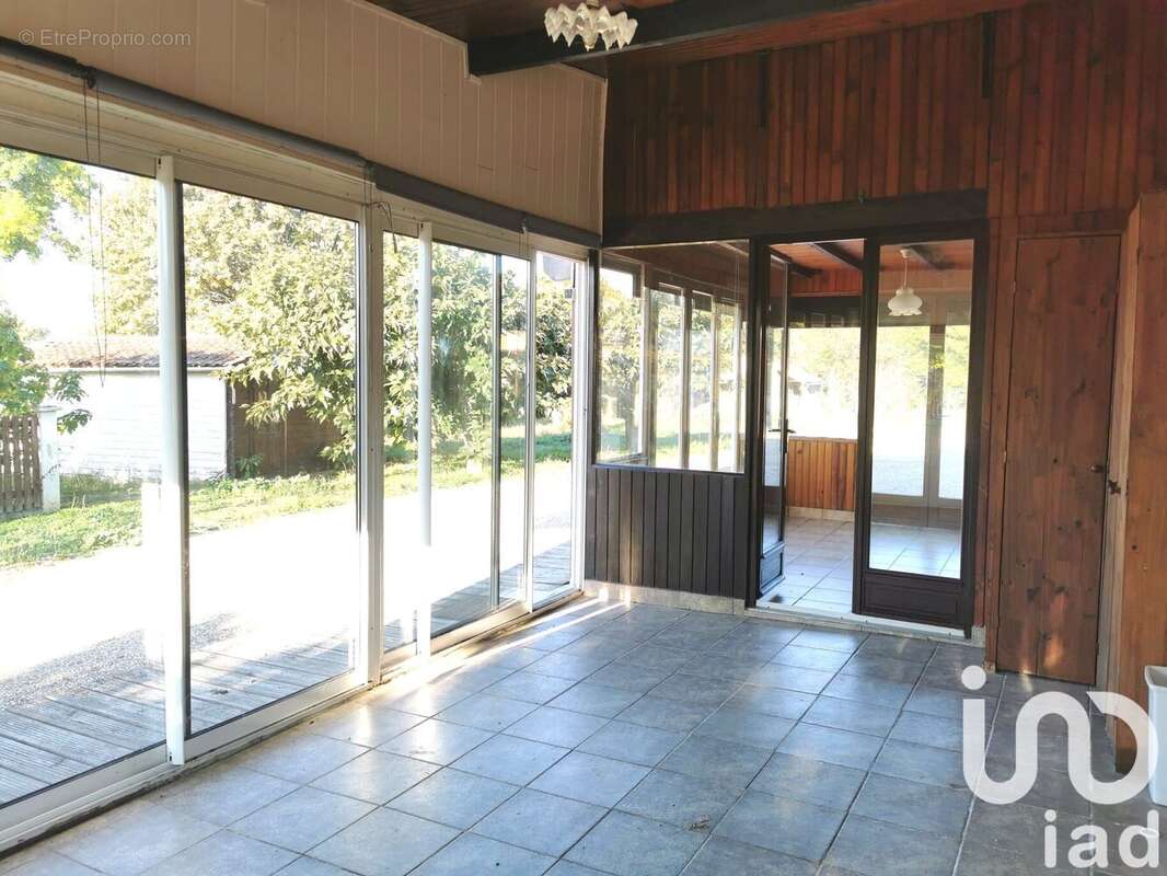 Photo 3 - Maison à COUTRAS