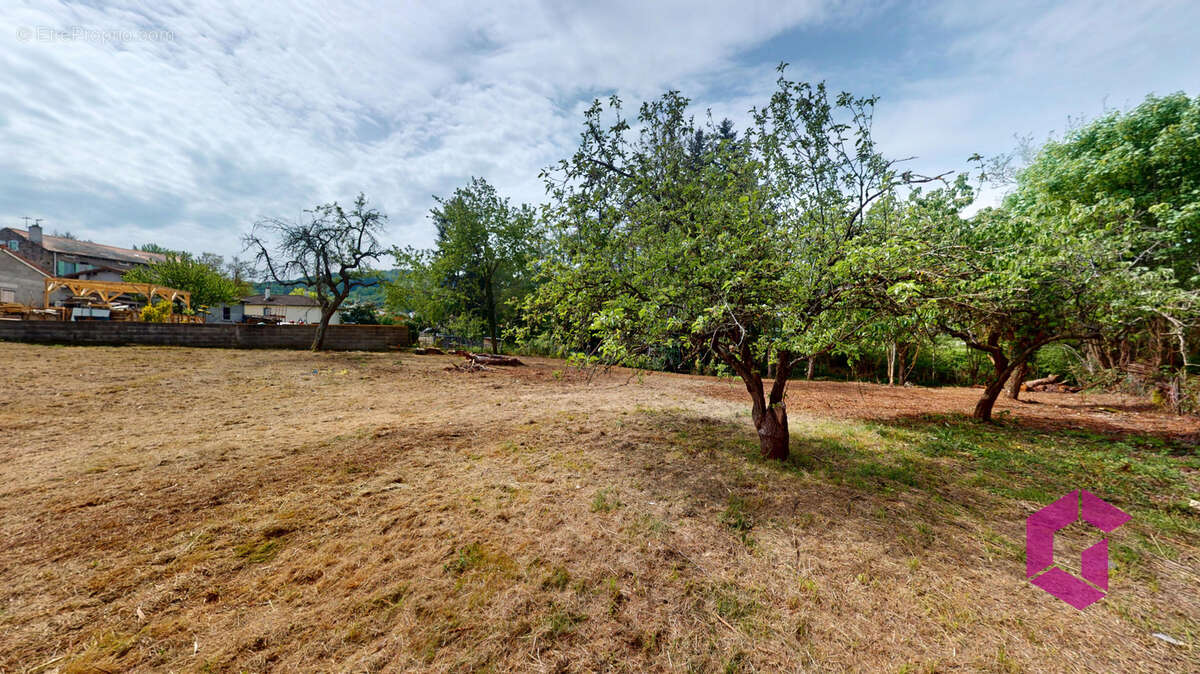 Terrain plat de 2 415m2 a gaffard - photo 5