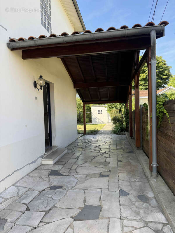 Maison 3 chambres jardin terrasse - bordeaux caudéran marechaux/generaux - photo 15