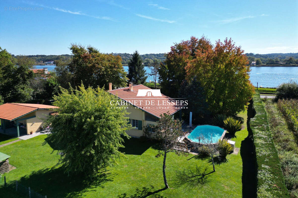 Maison à SAINT-MARTIN-DE-SEIGNANX