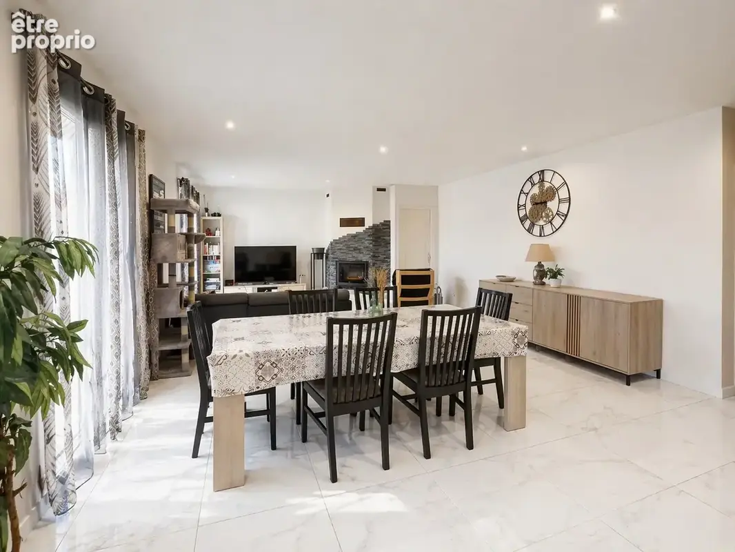 01320 CHÂTILLON-LA-PALUD   Maison de plain-pied de 118 m2   3 chambres, bureau et grand garage - photo 5