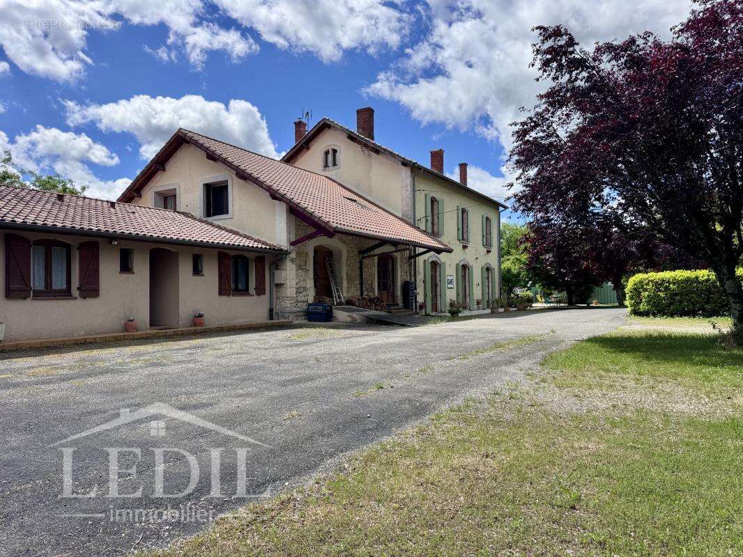 Maison à GONDRIN