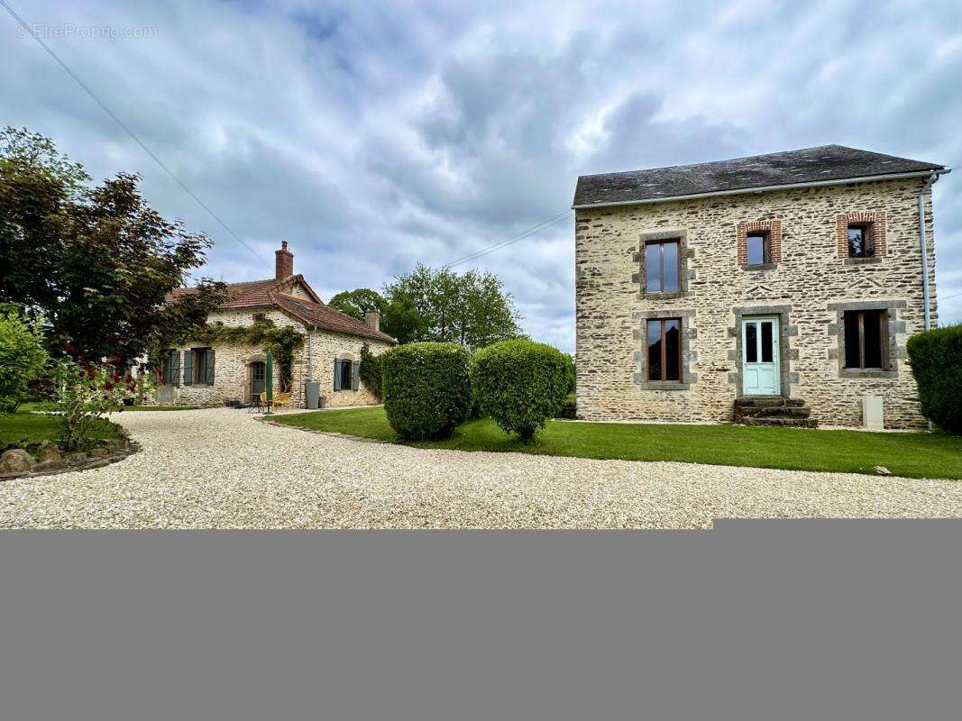 Maison à BUSSIERE-SAINT-GEORGES