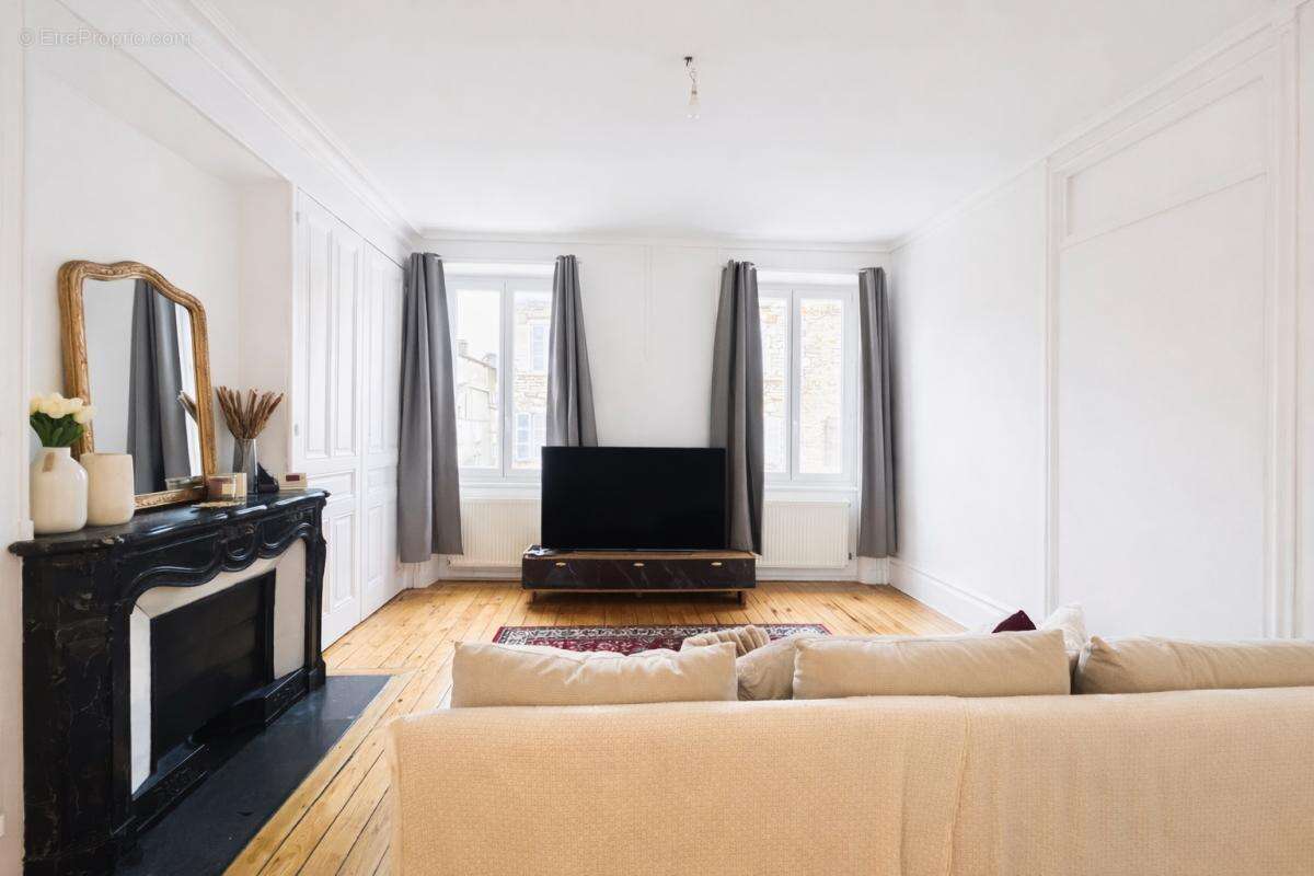 Appartement Grand T3 Beaux volumes - photo 3