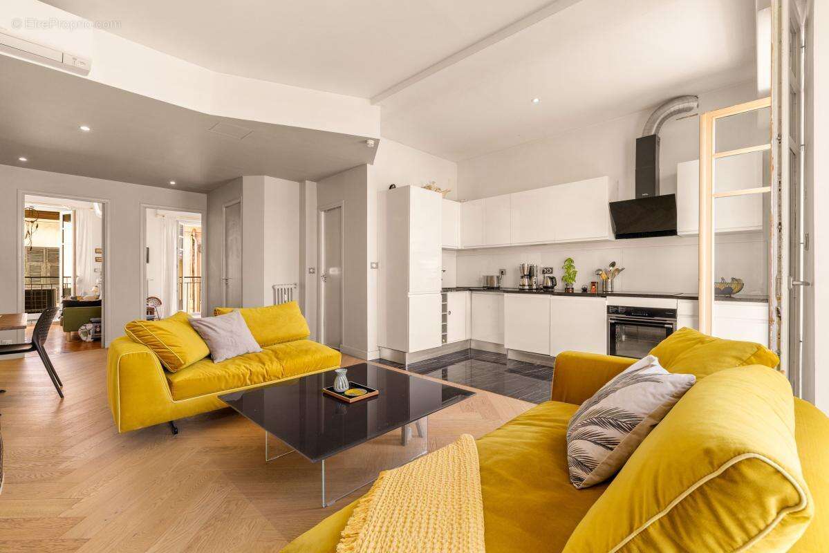 NICE Carré d'or 3P 77m² Dernier étage Balcon Grenier - photo 5