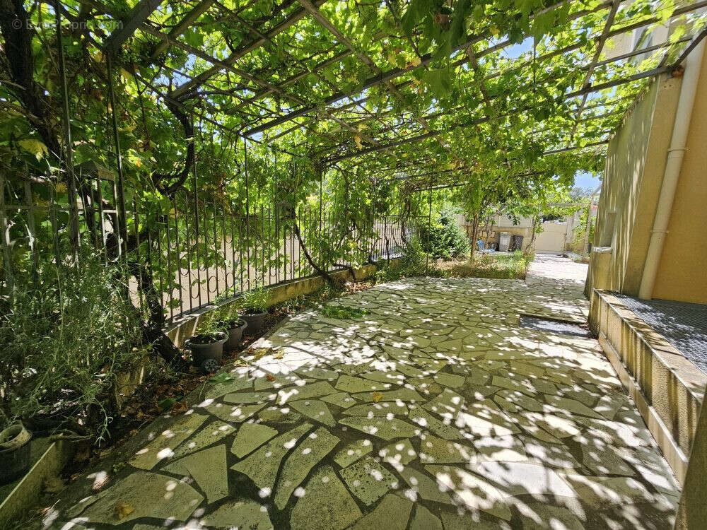 Maison 227 m² à Juvignac  - photo 6