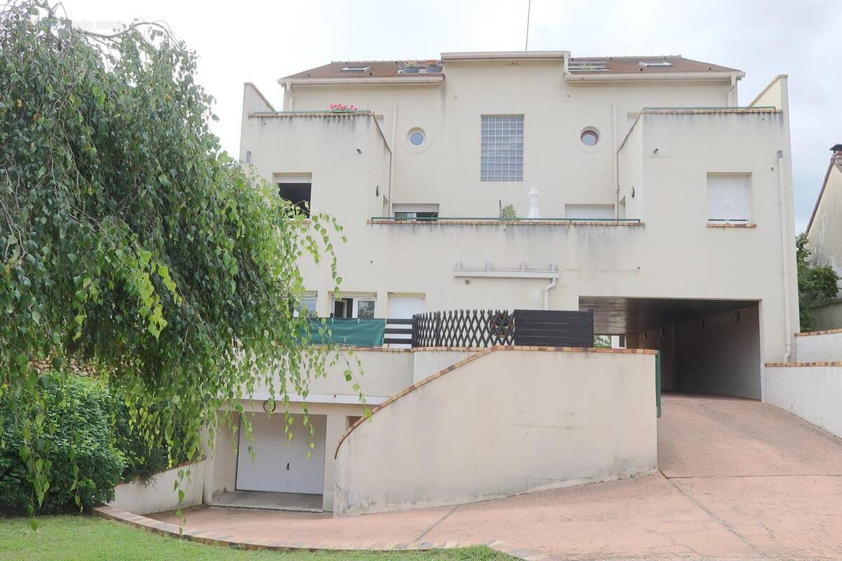 Photo 1 - Appartement à LA VILLE-DU-BOIS