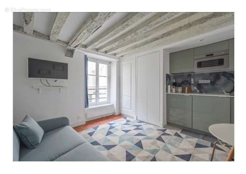 Appartement à PARIS-3E