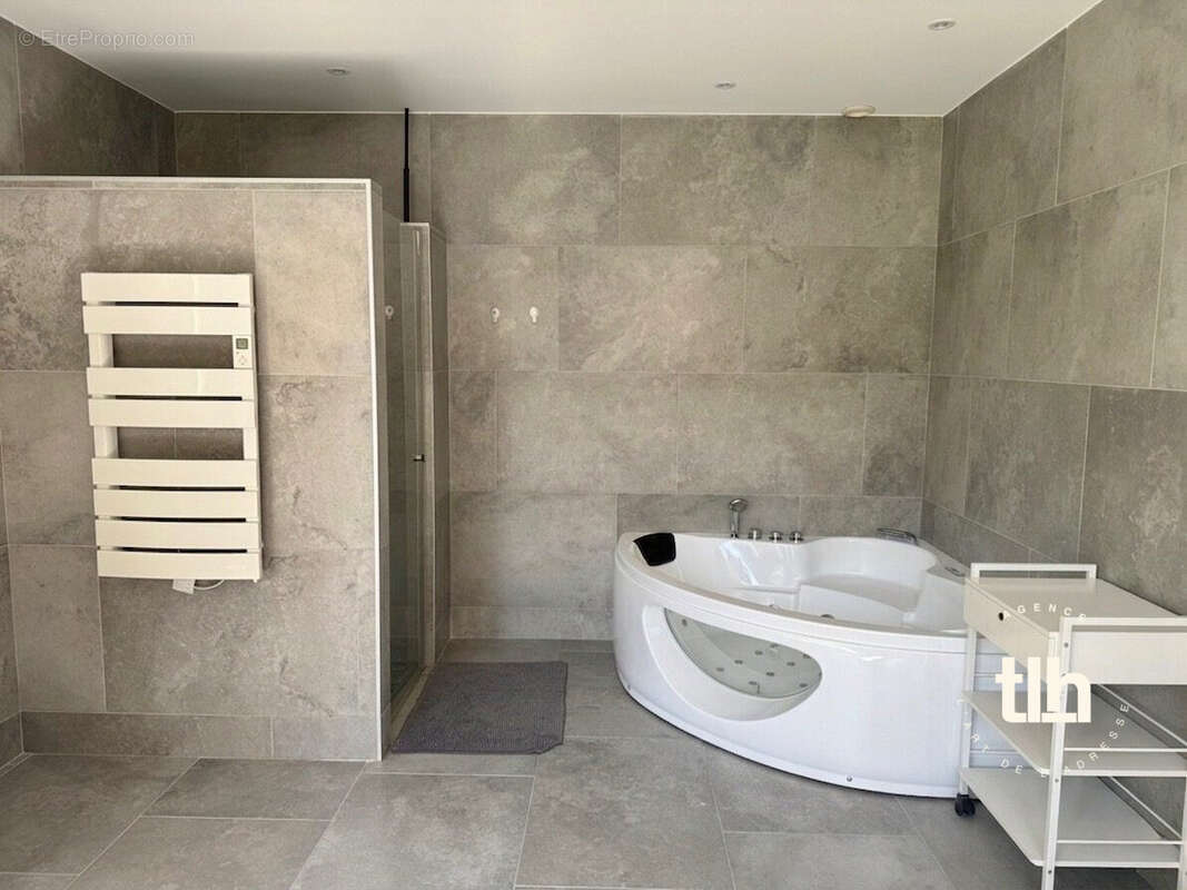 Maison à FRONTIGNAN