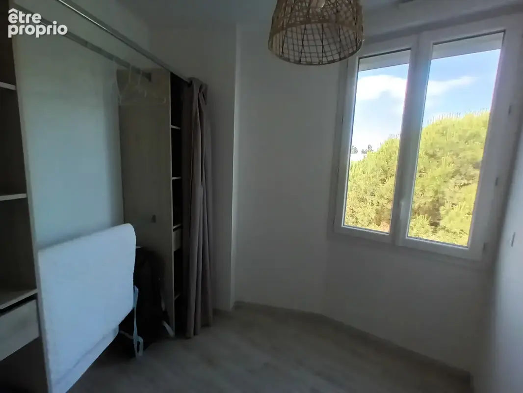Appartement refait à neuf situé à seulement 2mn de la plage de Royan. - photo 14