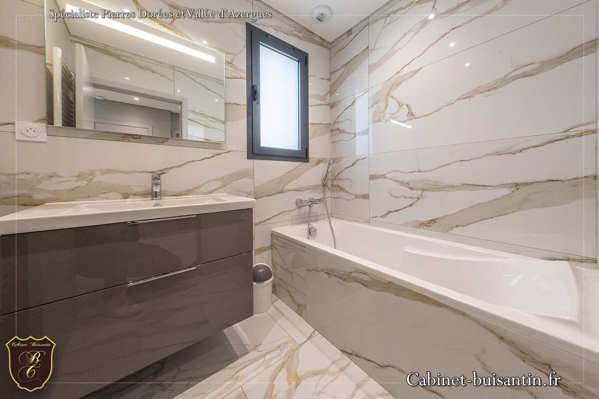 Maison à LE BOIS-D'OINGT