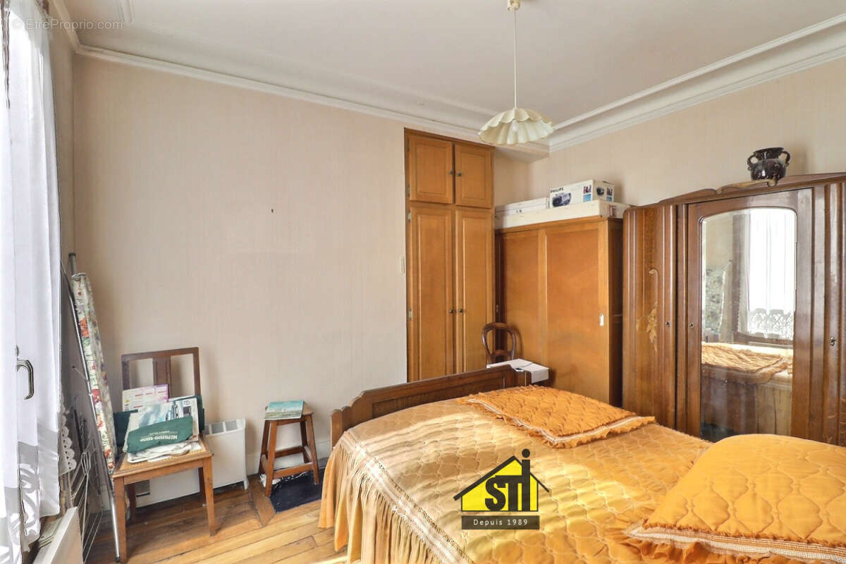 Appartement à PARIS-14E