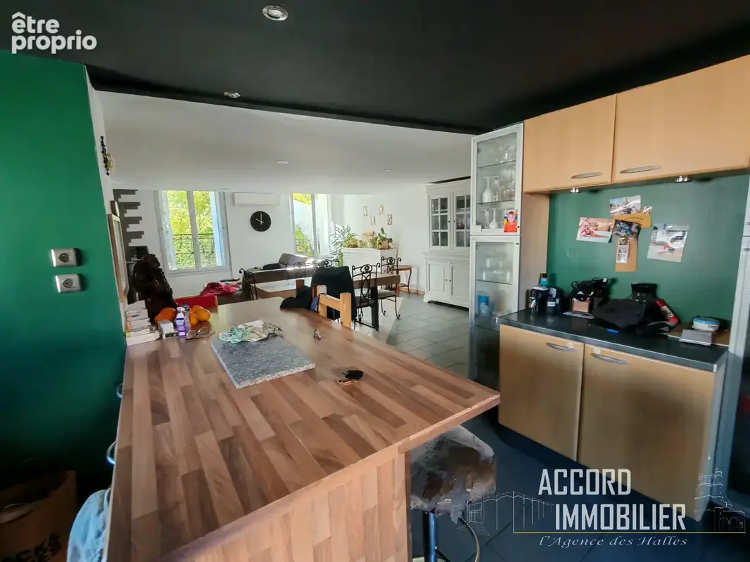 Colombiers ! Maison de village de 154m2 avec terrasse,  garage et studio indépendant - photo 4