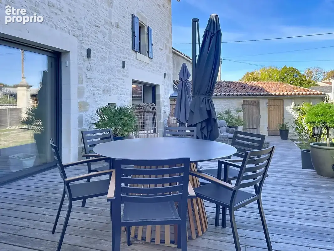 Maison Charentaise rénovée avec jardin et 3 suites à Migron - photo 1