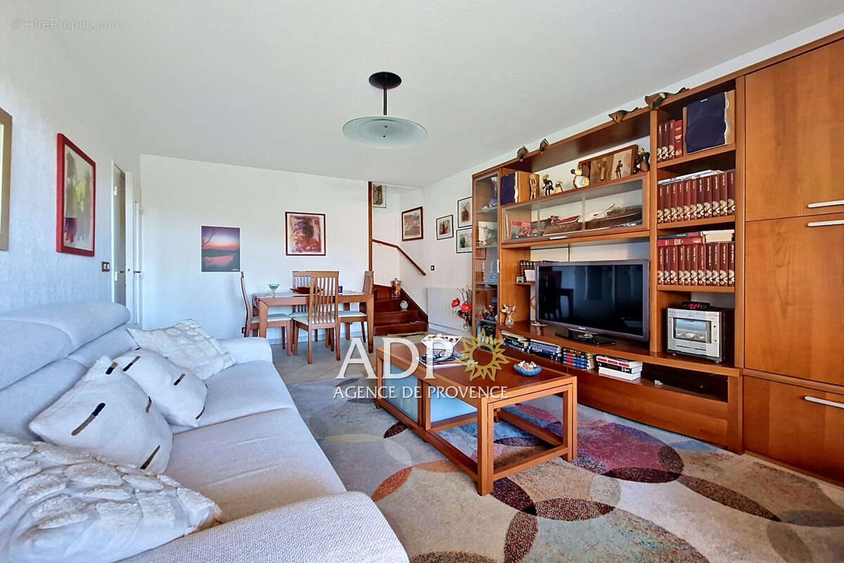 Appartement à MANDELIEU-LA-NAPOULE