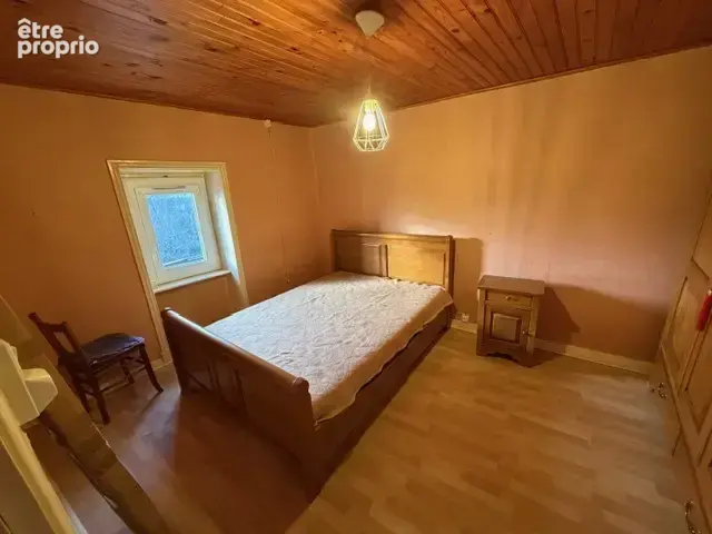 Maison à la campagne avec dépendances et grand terrain attenant - photo 9