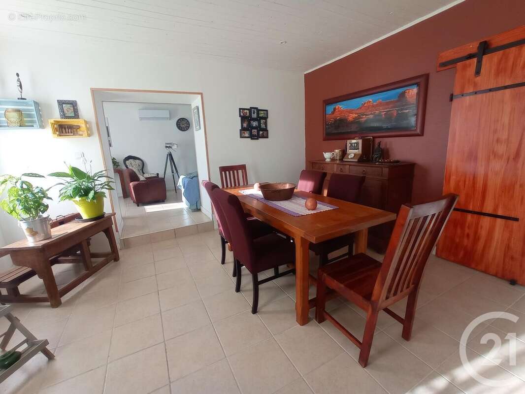 Maison à SAVIGNAC-DE-L&#039;ISLE