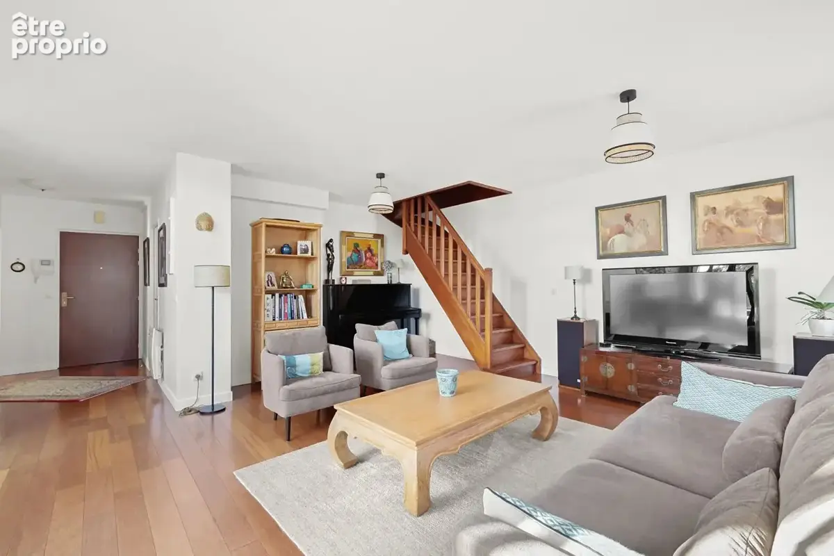BAS DE CHATOU PROCHE CENTRE-VILLE Très bel Appartement Duplex de 111 m² avec 3 chambres et possibilité d'une 4è - photo 5
