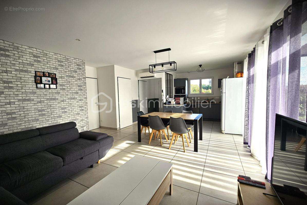 Maison à PARENTIS-EN-BORN