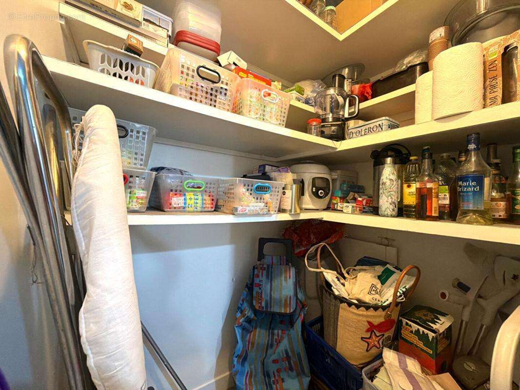 Appartement à CHARENTON-LE-PONT