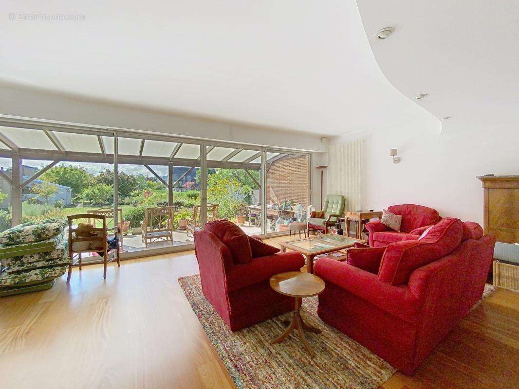 Maison à LA CHAPELLE-D&#039;ARMENTIERES