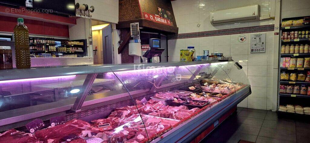 Commerce à LES MUREAUX